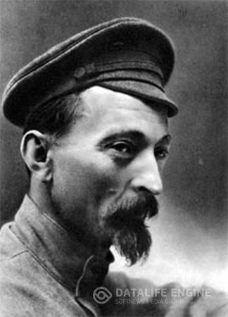 усы таракана дзержинский феликс